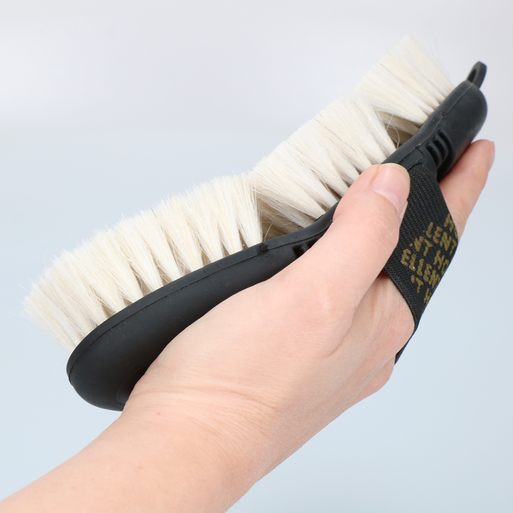 Excellent Horse Flexi Brush Shine  5