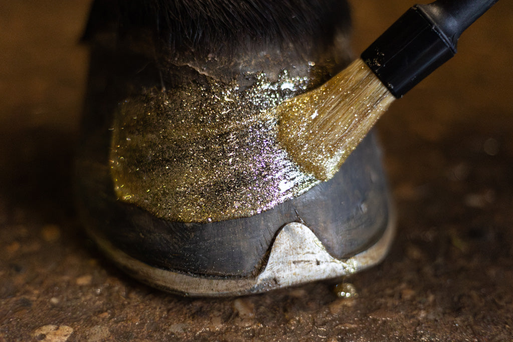 Excellent Horse Hi Gloss Glitter Hoof Polish Gold 150 ml 4